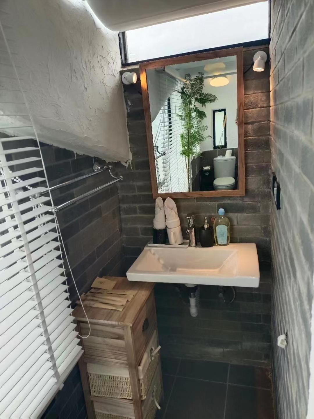 Hidden Hotel 大理市 エクステリア 写真